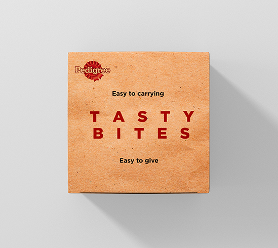 Caja cuadrada de Tasty Bites con el lema «Easy to carrying, easy to give»