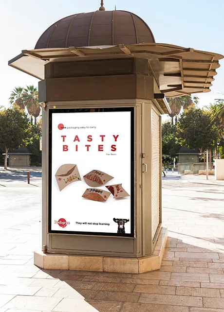 Marquesina publicitaria con el anuncio de Tasty Bites en una calle